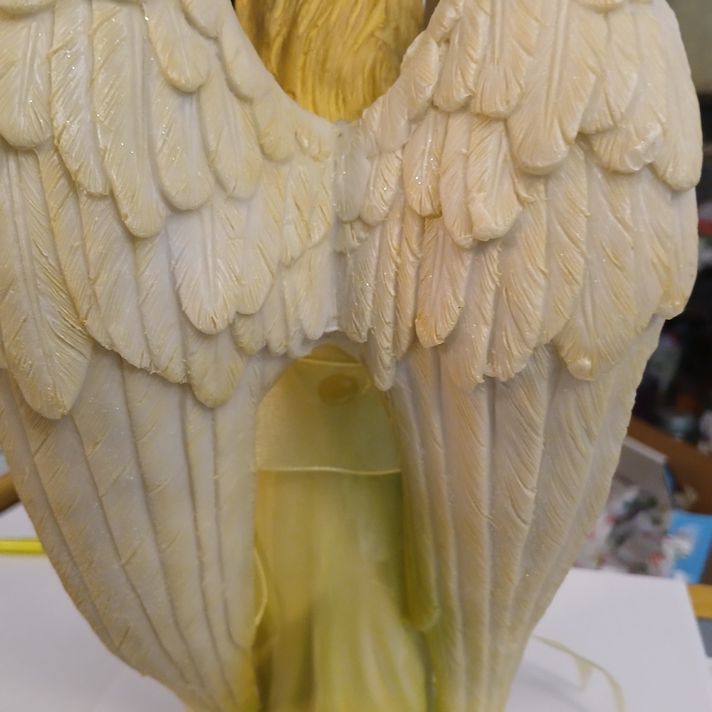 Elegant Angel Figurine with Dove - Picture 4 of 5